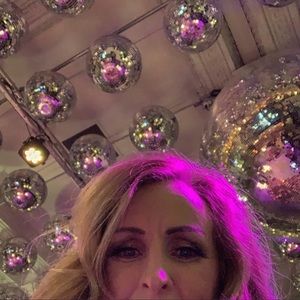 Meet your Posher, Lee